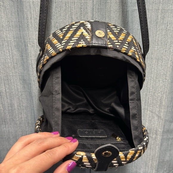 Lionel Chevron Patterned round Crossbody Bag - Picture 7 of 8